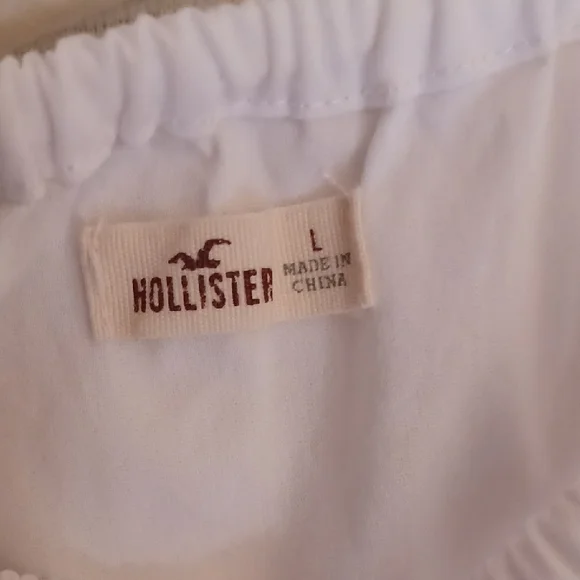 Hollister White Blouse with Pink Floral Embroidery - Picture 5 of 10